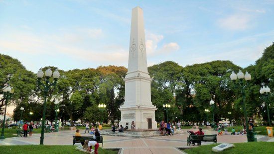 la Plaza General Francisco Ramírez