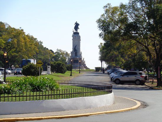 el Monumento al General Urquiza